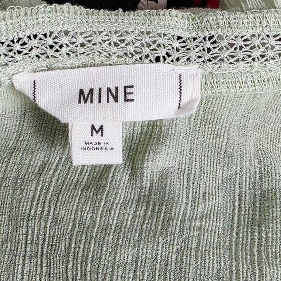 Mine Sage Green Ruffle Tie Neck Sleeveless Blouse Size M - Picture 7 of 9